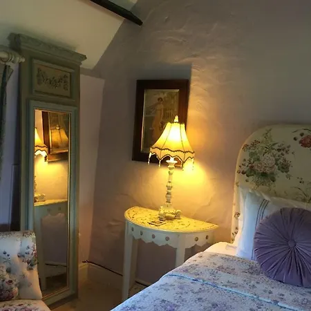 Weir Haven Boutique