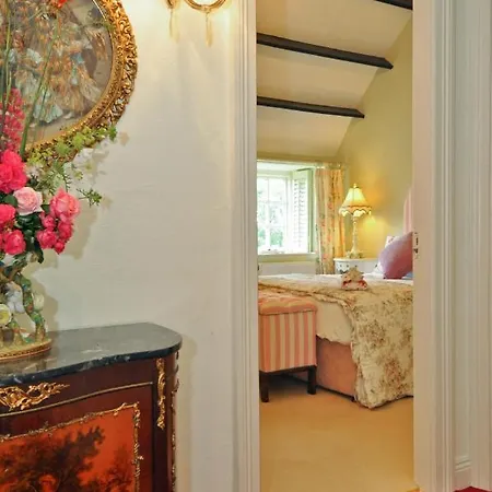 Weir Haven Boutique